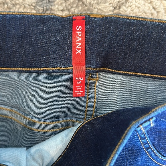 Spanx Flare Jeans - M - NWT - Picture 5 of 6
